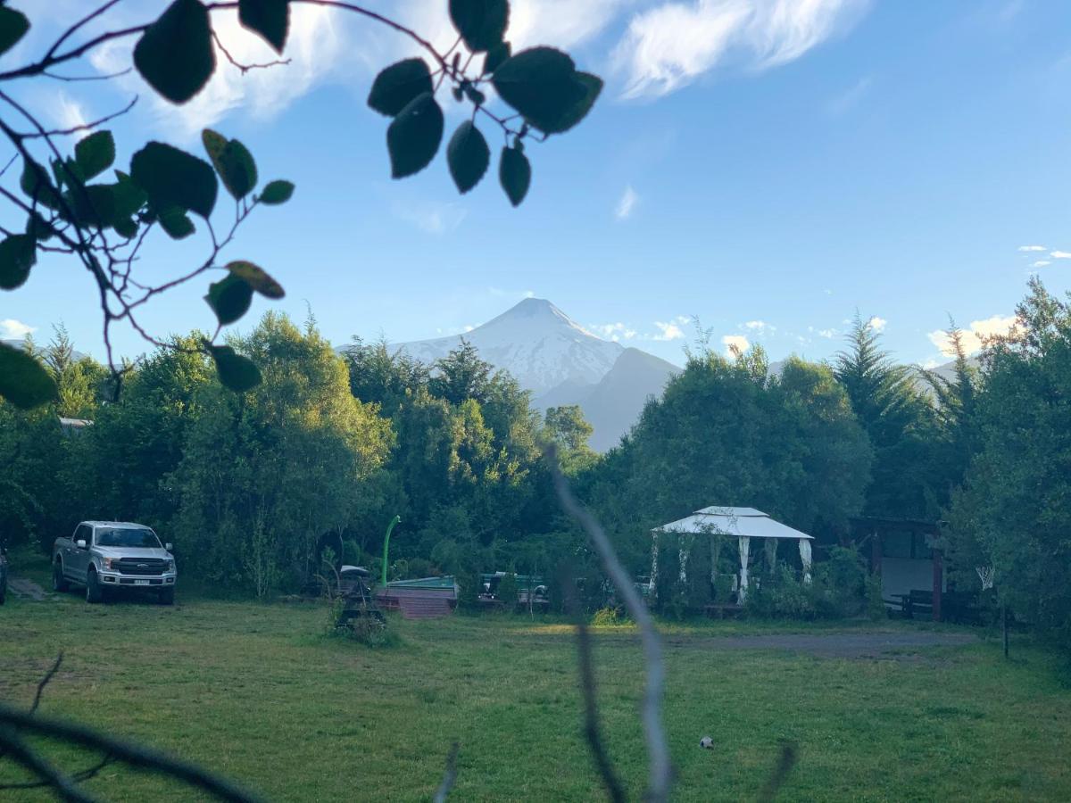 Cabanas Natural Park Lodge Пукон Экстерьер фото