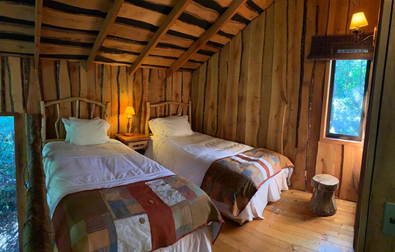Cabanas Natural Park Lodge Пукон Экстерьер фото