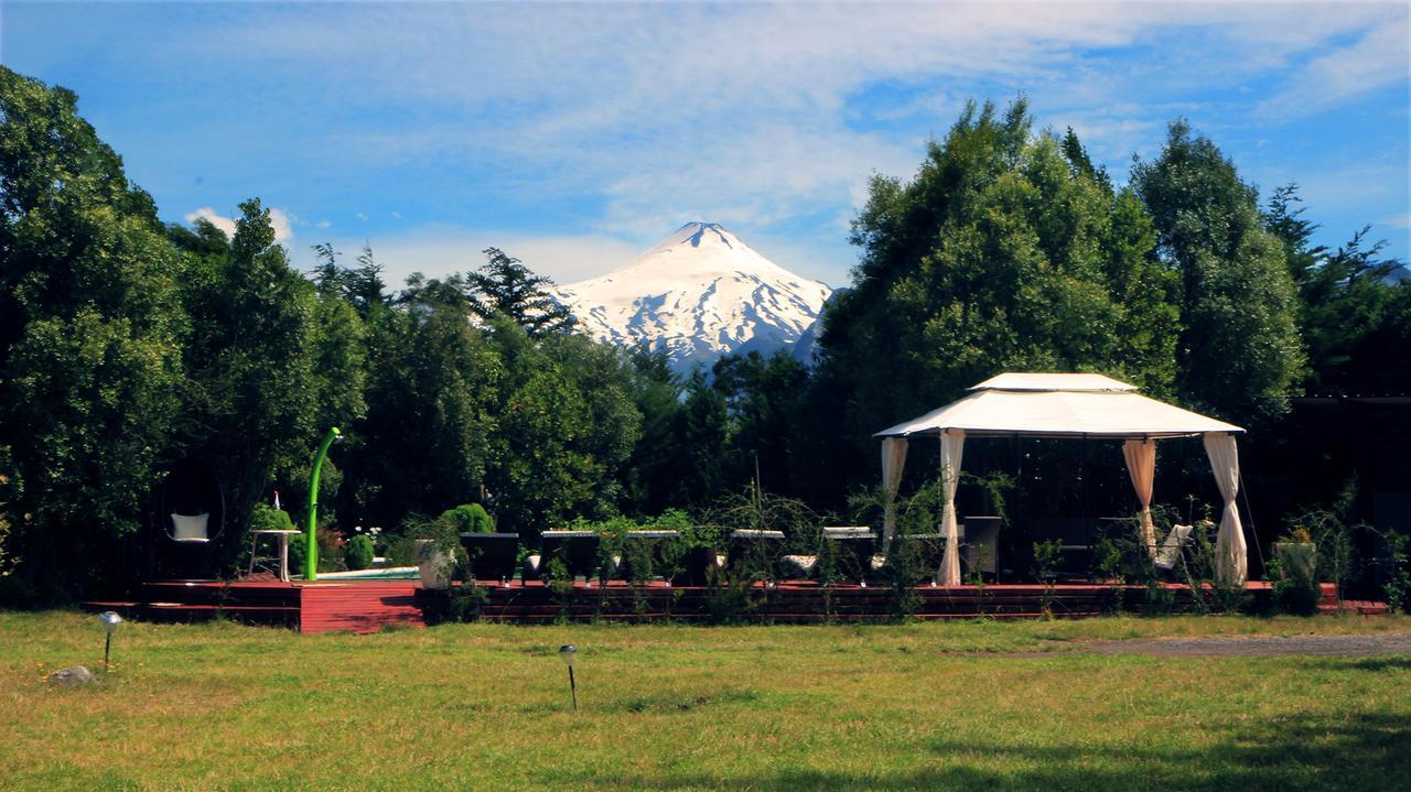 Cabanas Natural Park Lodge Пукон Экстерьер фото